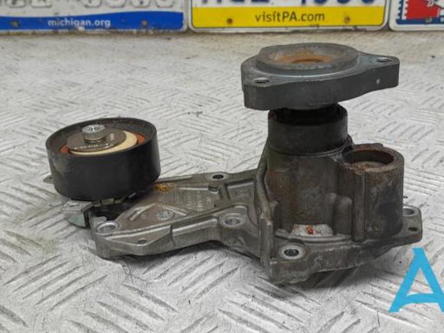 Насос охолоджуючої рідини DS7Z8501E FORD