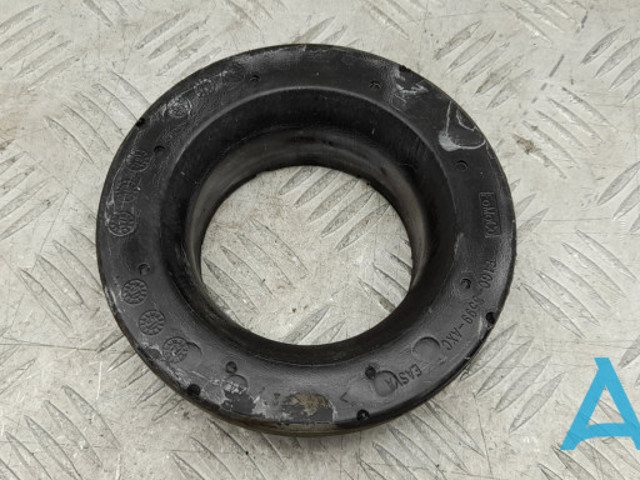 Проставка (гумове кільце) пружини задньої, верхня E1GZ5586A FORD