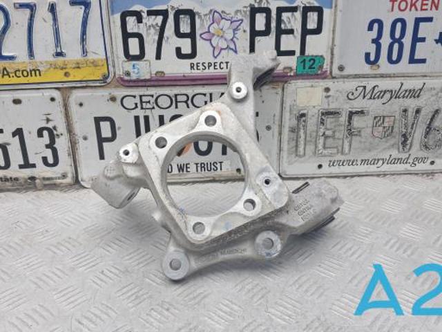 Цапфа поворотна права E1GZ5B758B FORD
