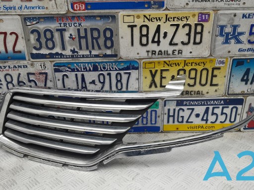Решітка радіатора права EJ7Z8201AA FORD