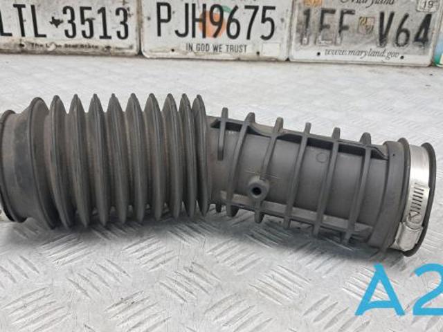 Патрубок повітряний, вихід повітряного фільтра F2GZ9B659A FORD