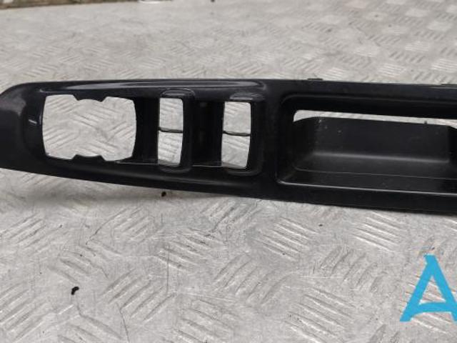 Накладка кнопки склопід'ємника переднього лівого FT4Z14528BC FORD