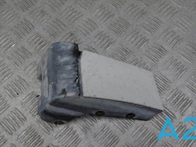 Накладка переднього правого крила FT4Z5810176DD FORD