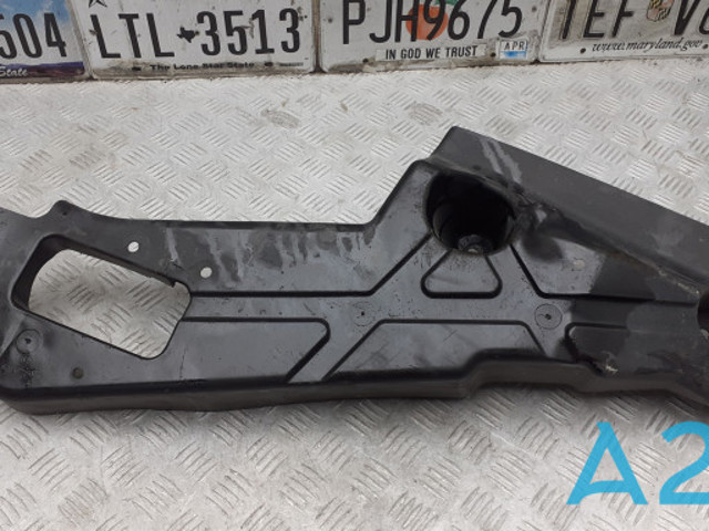 Захист заднього бампера FT4Z5811779A FORD
