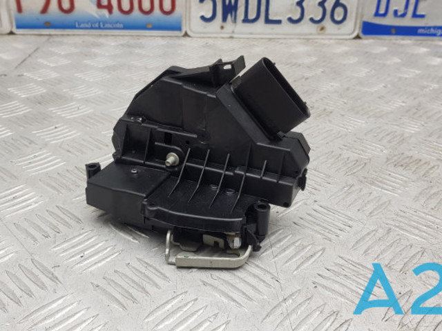 Замок двері правої передньої FT4Z5821812D FORD