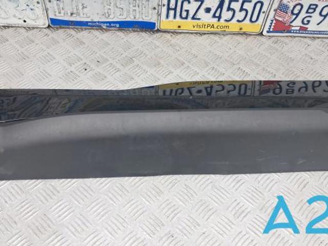 Молдинг задніх правих дверей FT4Z5825556DC FORD