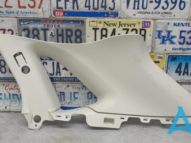 Обшивка стійки кузова внутрішня, задня права FT4Z5831012AD FORD