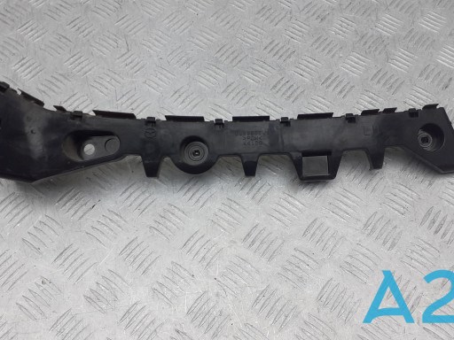 Кріплення бамера ліве GJR9502J1 MAZDA