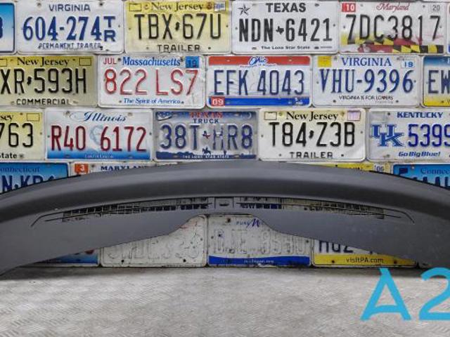 Решітка на "торпедо" обдуву лобового скла GT4Z58044A90AA FORD