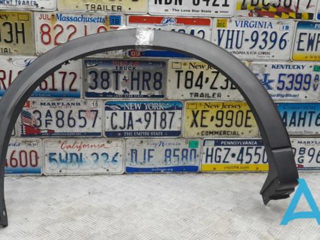 Молдинг арки колеса заднього, правий KB7W51W50F8N MAZDA