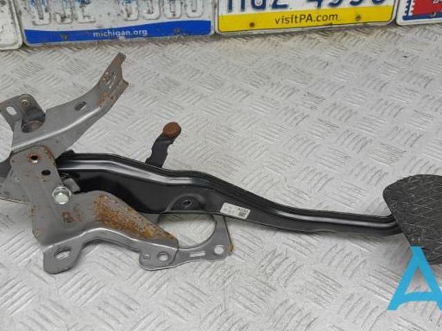Педаль гальма KD3143300C MAZDA
