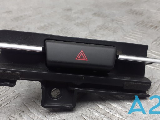 Аварійна кнопка KD45664H0 MAZDA