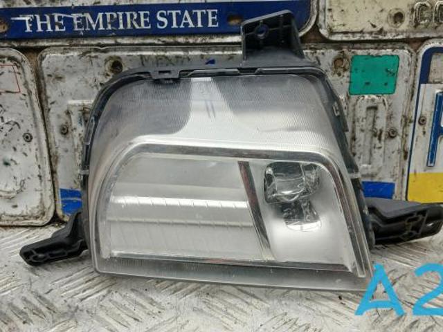 Протитуманка ліва KT4Z15201B FORD
