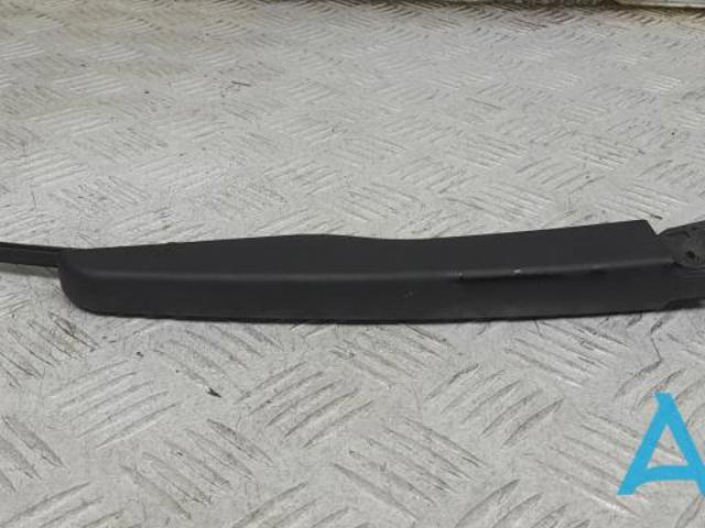 Важіль-поводок склоочисника заднього скла LJ6Z17526B FORD