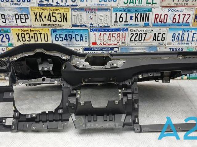 Панель приладів торпеди LJ6Z7804320BD FORD