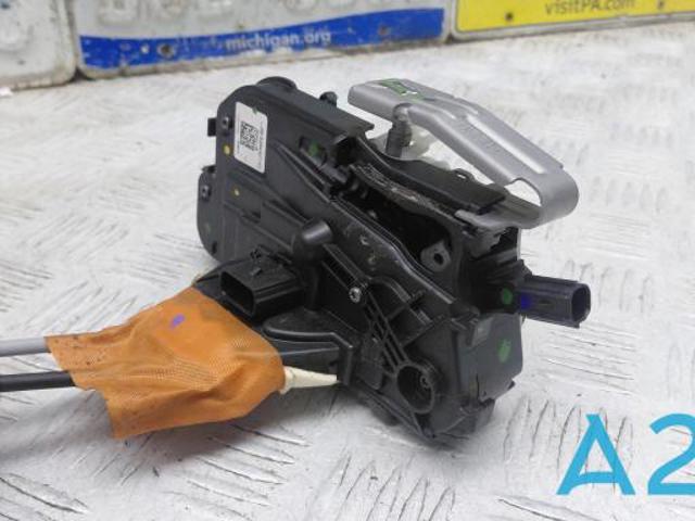 Замок водійських дверей LJ6Z78219A65P FORD