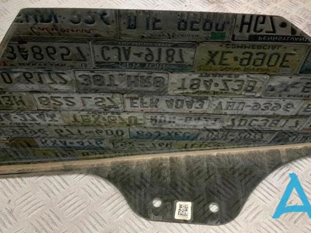 Скло задньої двері лівої LJ6Z7825713B FORD