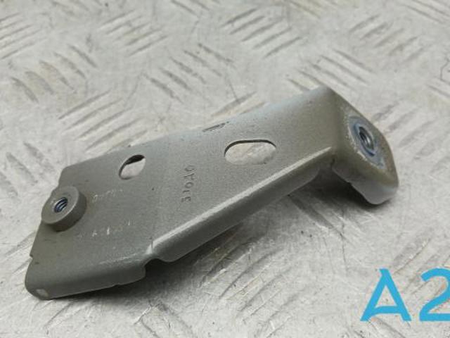 Кронштейн кріплення крила переднього лівого, передній LJ8Z16C199A FORD