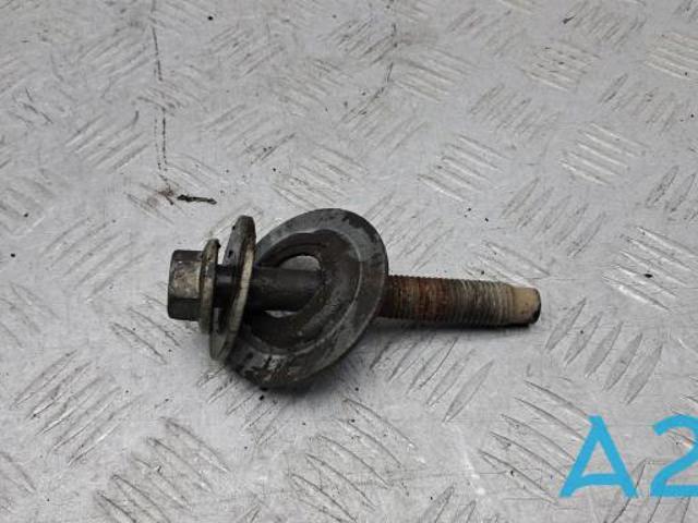 Болт подушки рами кузова LR000466 LAND ROVER