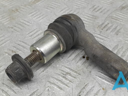 Зовнішній наконечник рульової тяги LR010676 LAND ROVER