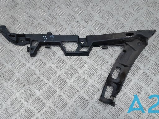 Кронштейн бампера заднього, зовнішній правий LR015110 LAND ROVER