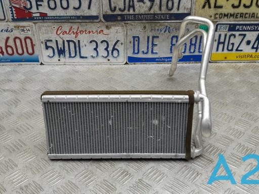 Радіатор пічки (обігрівача) LR015348 LAND ROVER
