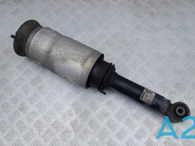 Амортизатори передні LR016415 LAND ROVER