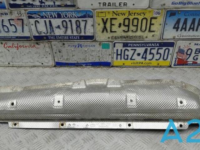 Захист (тепловий екран) вихлопної системи LR027245 LAND ROVER