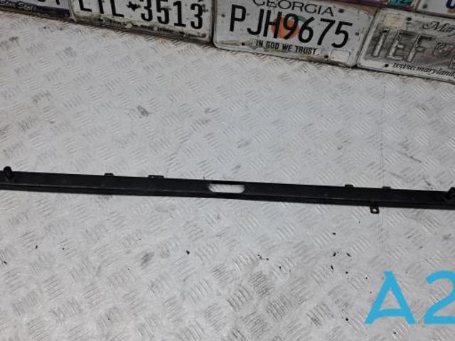 Балка радіатора верхня LR044300 LAND ROVER