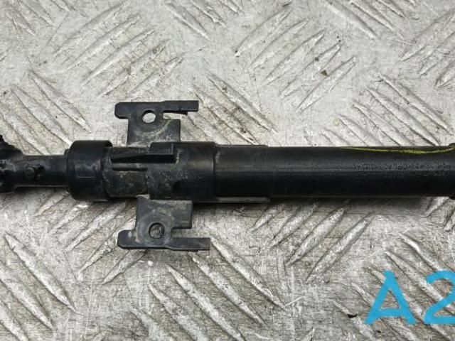 Форсунка омивача фари передньої, лівою LR048273 LAND ROVER