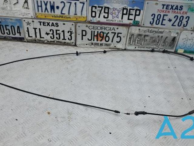 Трос відкривання капота LR051451 LAND ROVER