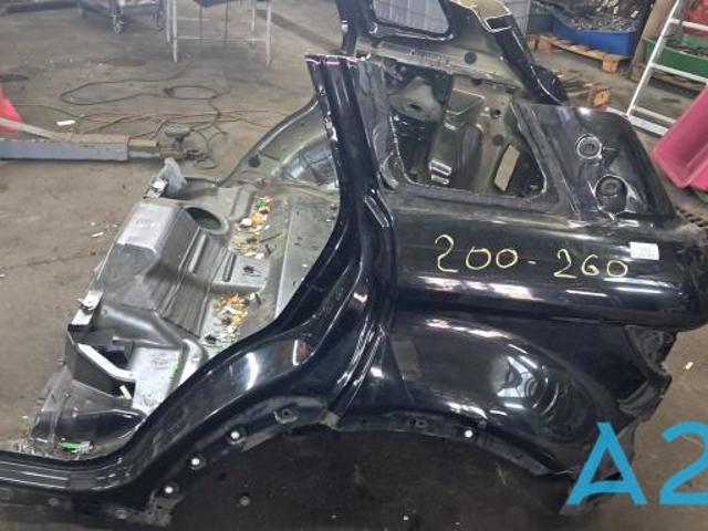 Крило заднє ліве LR054609 LAND ROVER