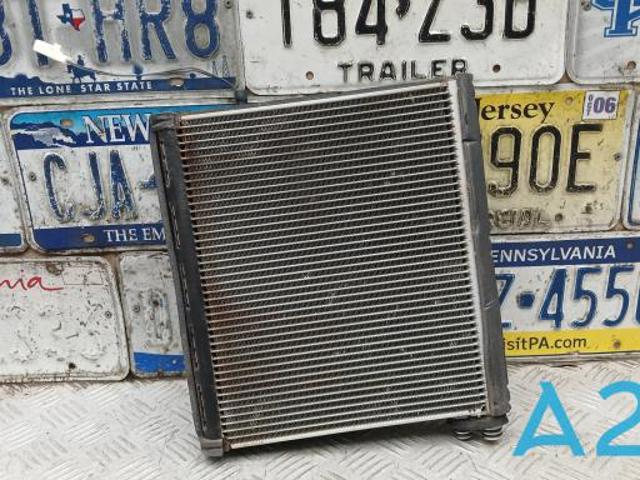 Випарник LR056368 LAND ROVER