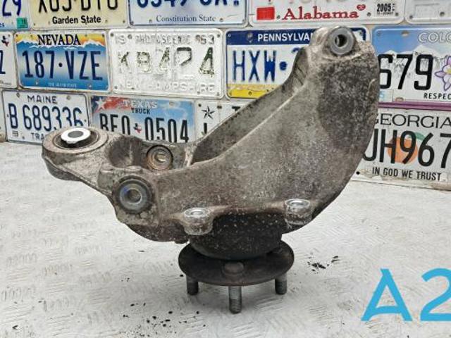 Цапфа - поворотний кулак заднім виходом, LR068883 LAND ROVER