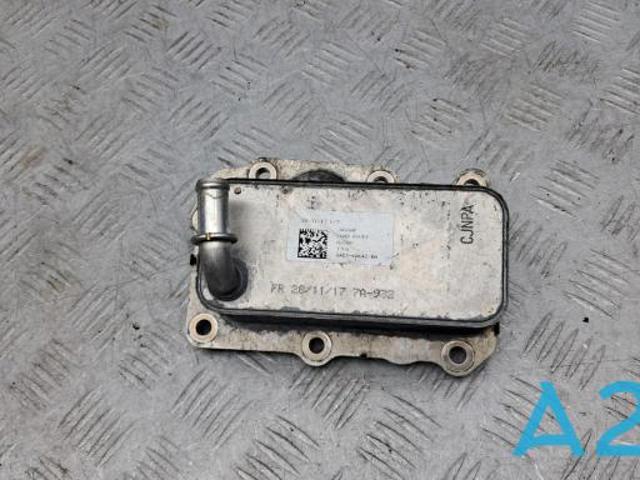 Радіатор масляний LR075630 LAND ROVER