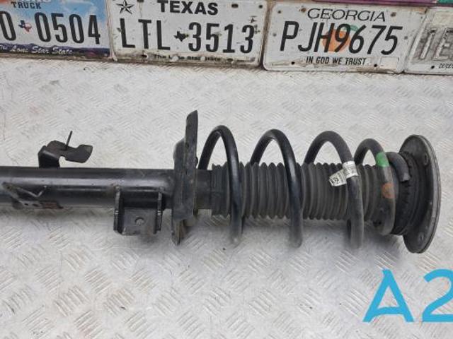 Ліва передня стійка LR078496 LAND ROVER