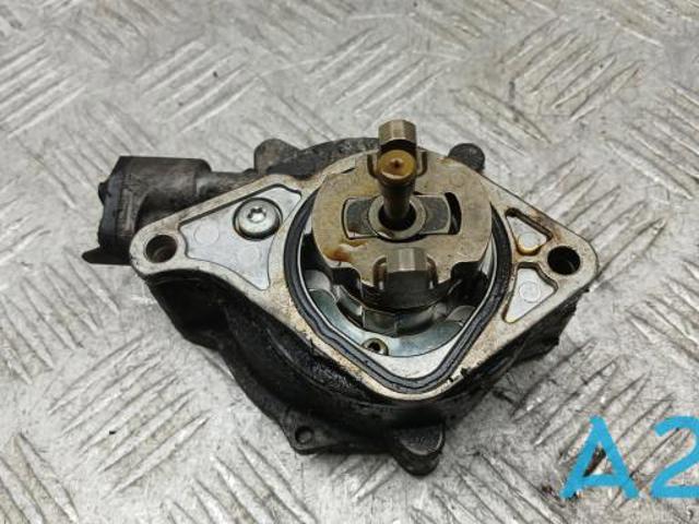 Насос вакуумний LR082226 LAND ROVER
