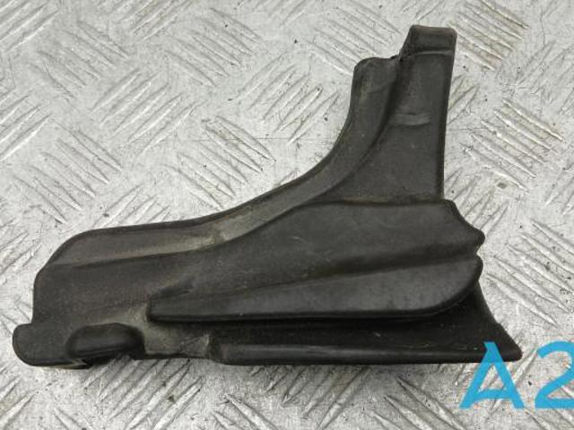 Ущільнювач арки крила LR084527 LAND ROVER