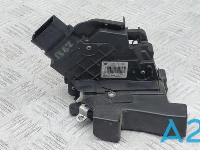 Замок дверей водія LR091344 LAND ROVER