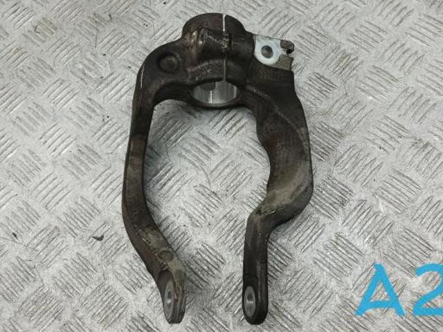 Вилка нижня амортизатора переднього, права LR105282 LAND ROVER
