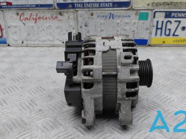 Генератор автомобільний LR105985 LAND ROVER