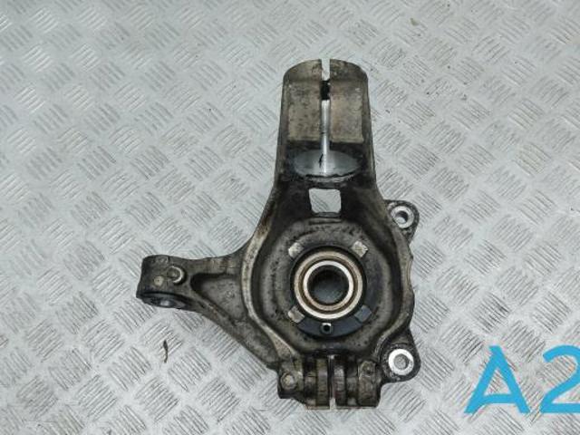 Цапфа передня ліва LR109400 LAND ROVER