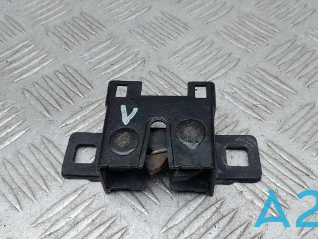 Запор капота (замок і привід замка капота) LR125366 LAND ROVER