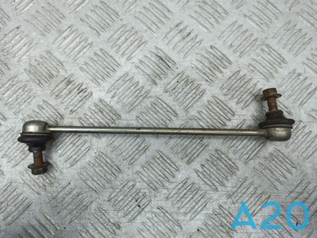 Тяга переднього стабілізатора MN101368 MITSUBISHI
