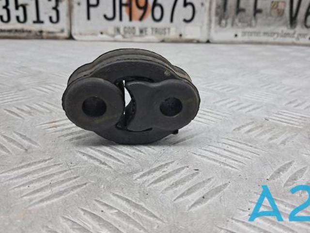 Подушка кріплення глушника MR571053 MITSUBISHI