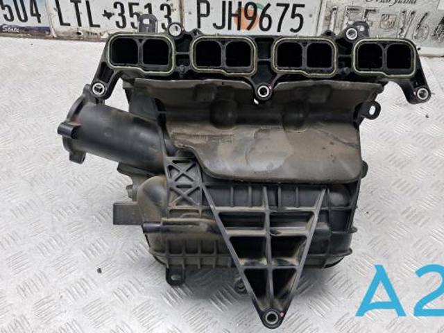 Колектор впускний PX0413100 MAZDA