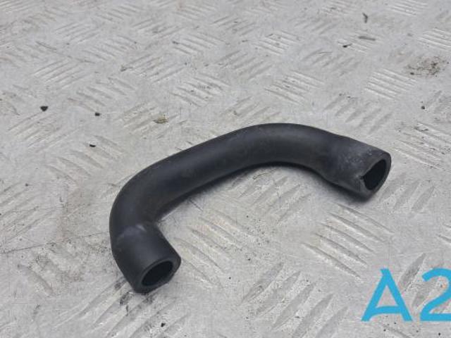 Патрубок вентиляції картера, масловіддільника PY0113895A MAZDA