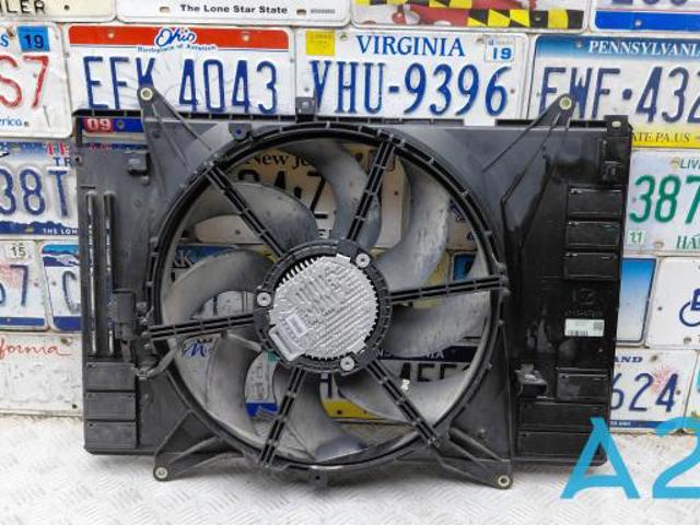 Дифузор радіатора охолодження, в зборі з двигуном і крильчаткою PY8W15025 MAZDA