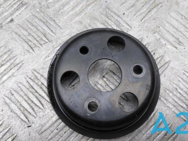 Шків водяної помпи PY8W15131 MAZDA