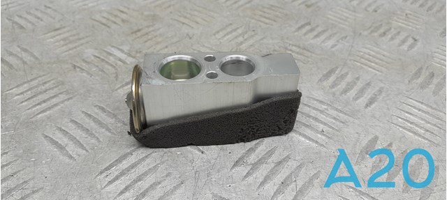 Клапан розширювальний T2H8163 JAGUAR
